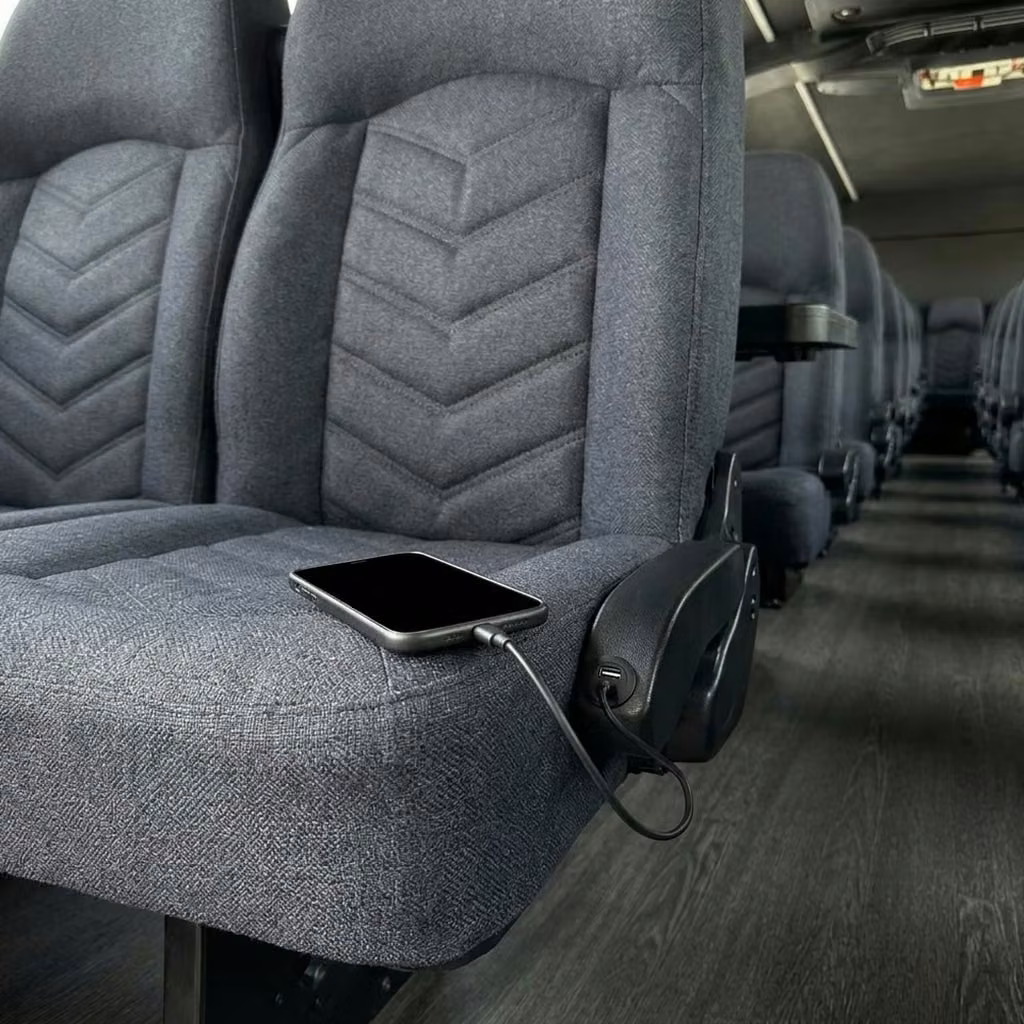 adelanto 25 passenger minibus usb charging