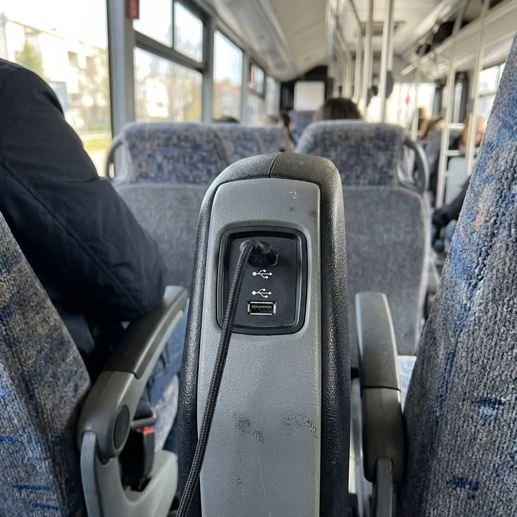 adelanto 30 passenger minibus usb charging