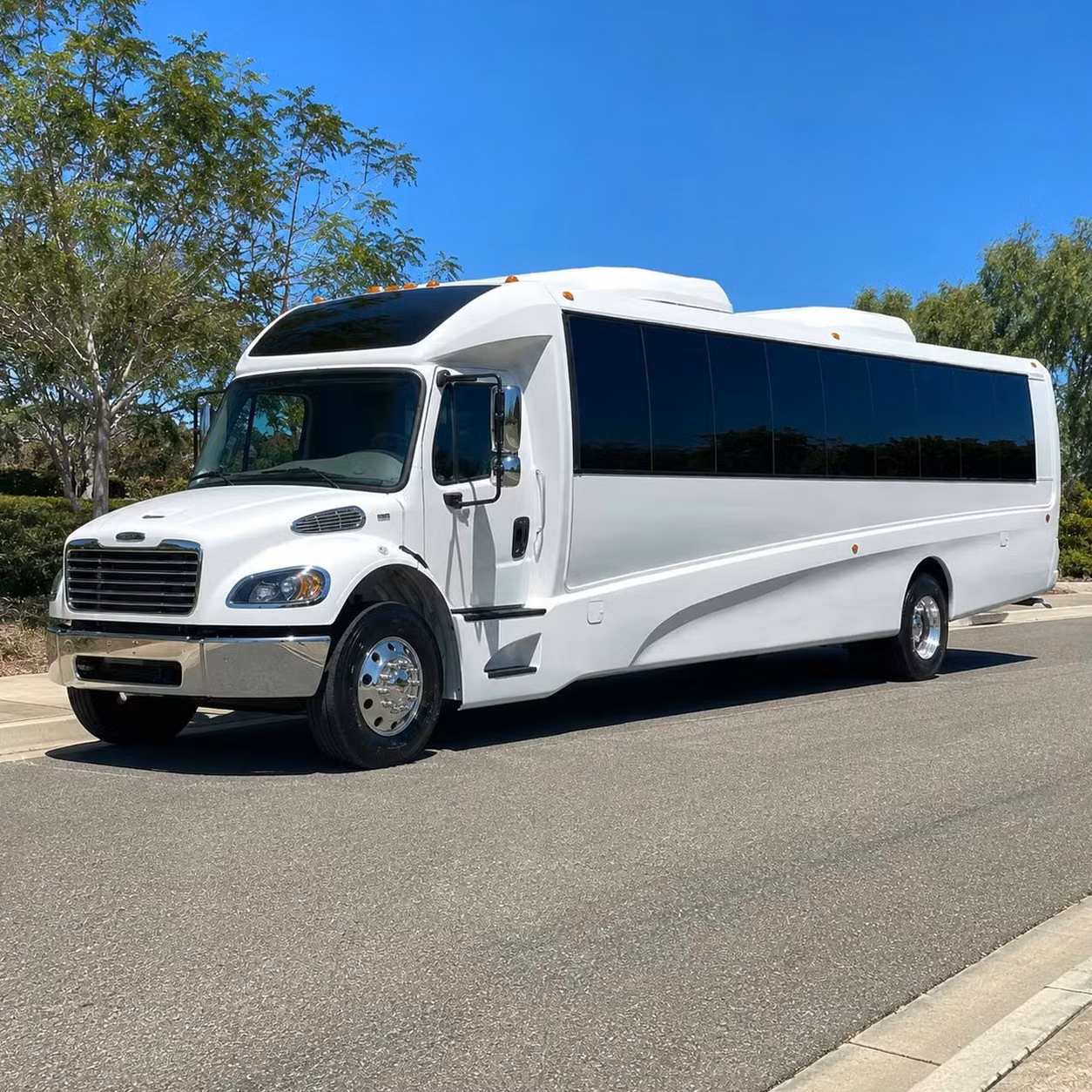 adelanto 35 passenger minibus rental