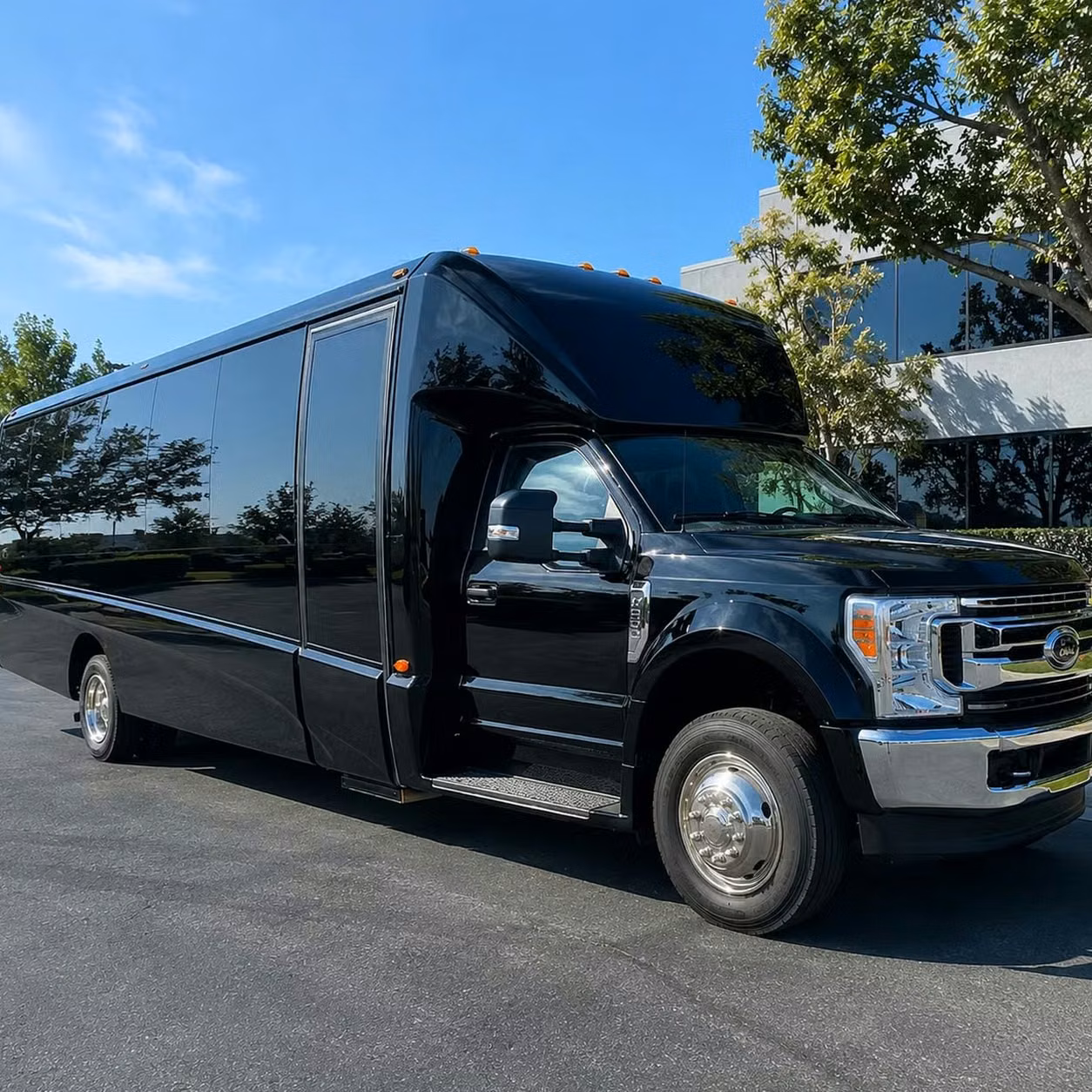adelanto pre prom photo shoot and dinner transfer shuttles in adelanto